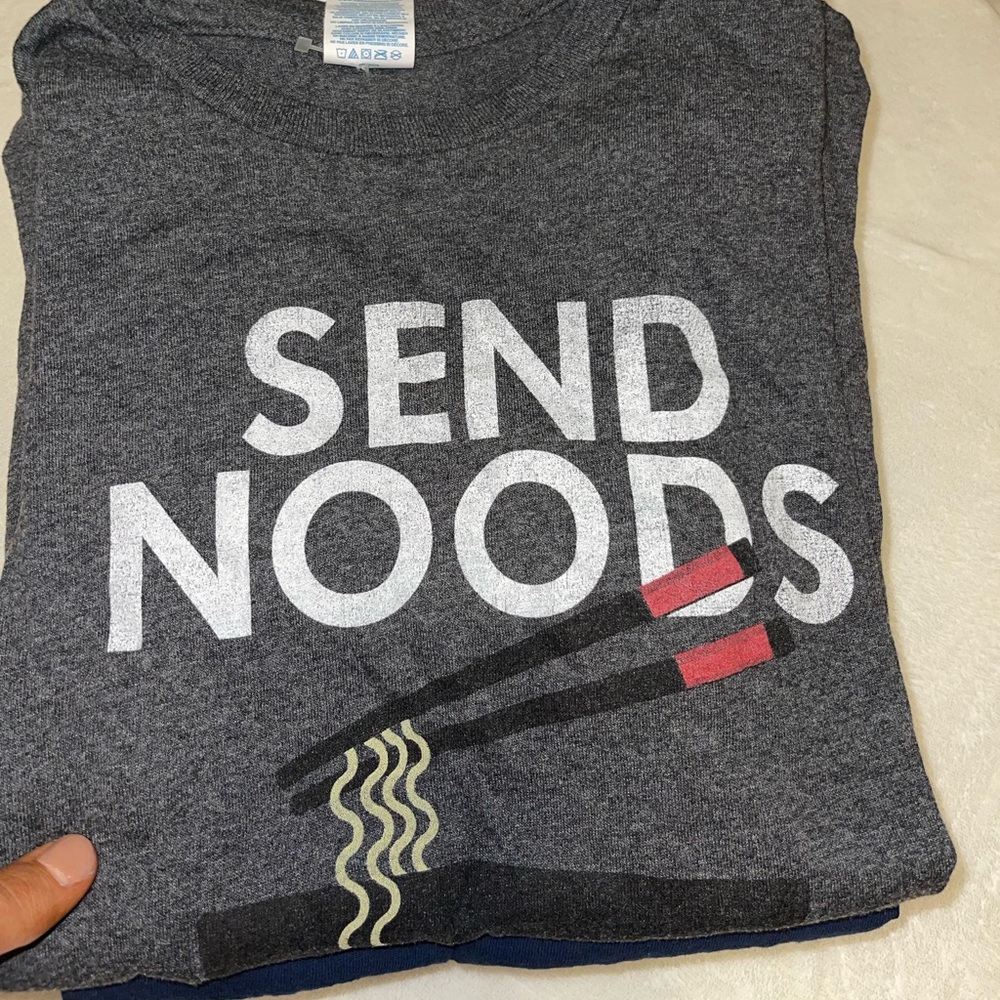 GRAPHIC TEE BUNDLE!!! - Picture 3 of 11